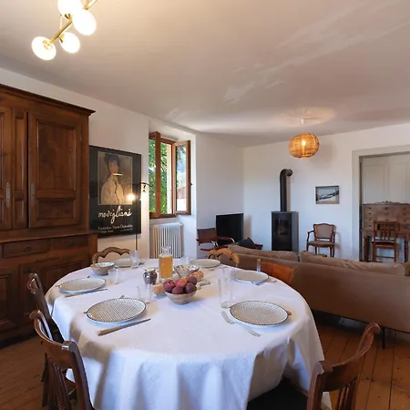 Maison Savoyarde Σπίτι διακοπών *